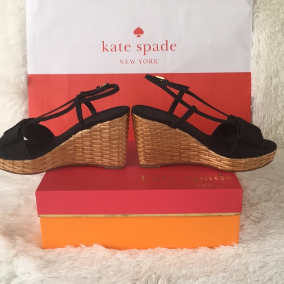 Kate Spade Black canvas wedge in its original box! - Picture 3 of 7